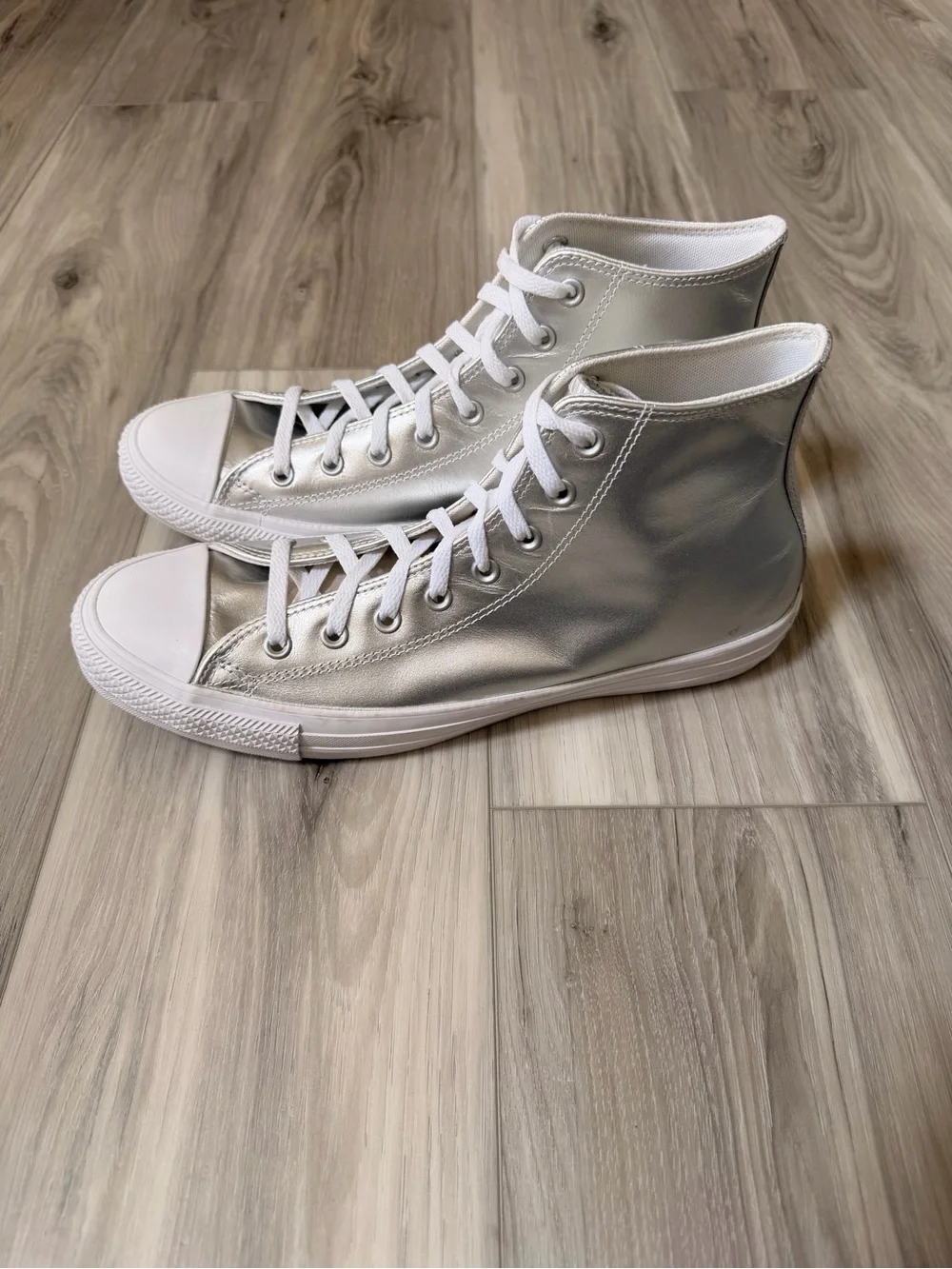 Converse Chuck Taylor All Star Hi Silver Metallic Sneakers Men’s 12 Women’s 14 - Picture 3 of 10